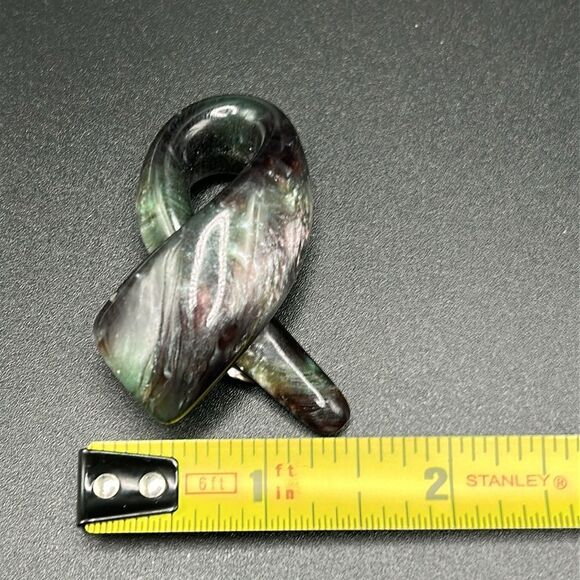 VTG Statement Clip On Acrylic Swirl Ribbon Shape Dark Green 80s - Picture 9 of 9
